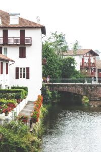 saint-jean-pied-de-port-pays-basque-français